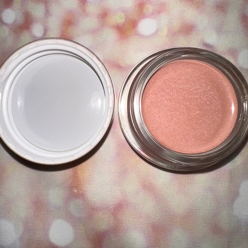 BECCA Light to Medium Under Eye Corrector (Never Used)